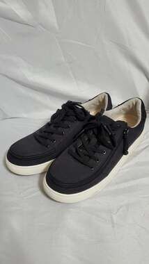 Billy Footwear Classic Lace Low Black Sneakers Women's Size 8.5